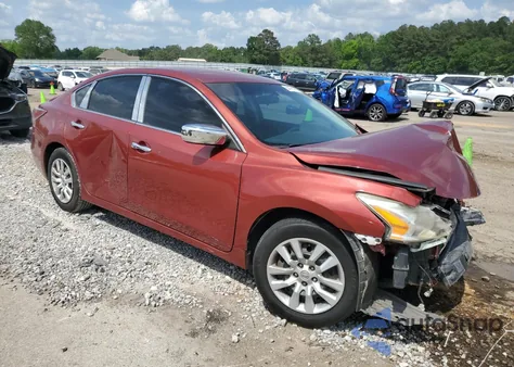 2015 Nissan Altima 2.5 z USA, uszkodzony, nr VIN 1N4AL3AP7FC244265